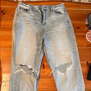 American Eagle Outfitters Light Blue Boyfriend Jeans